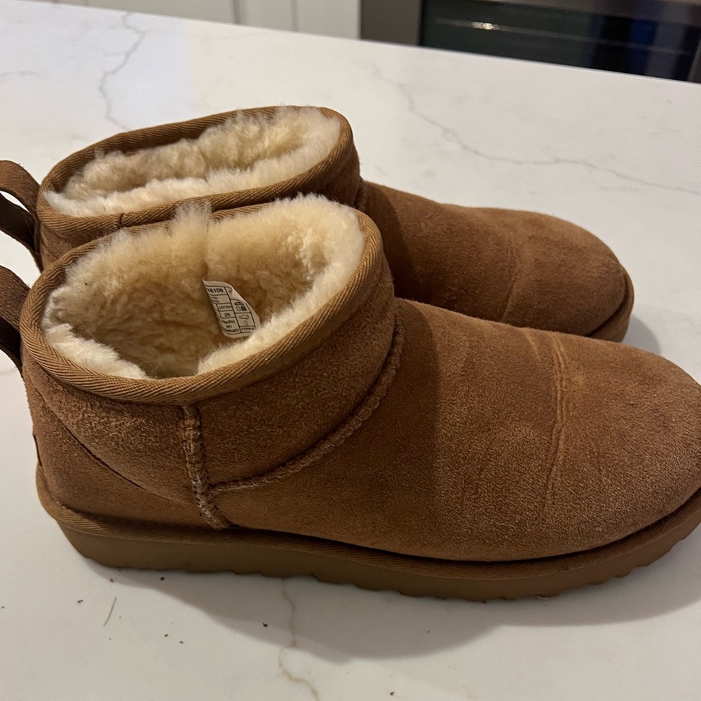 Ugg ultra mini